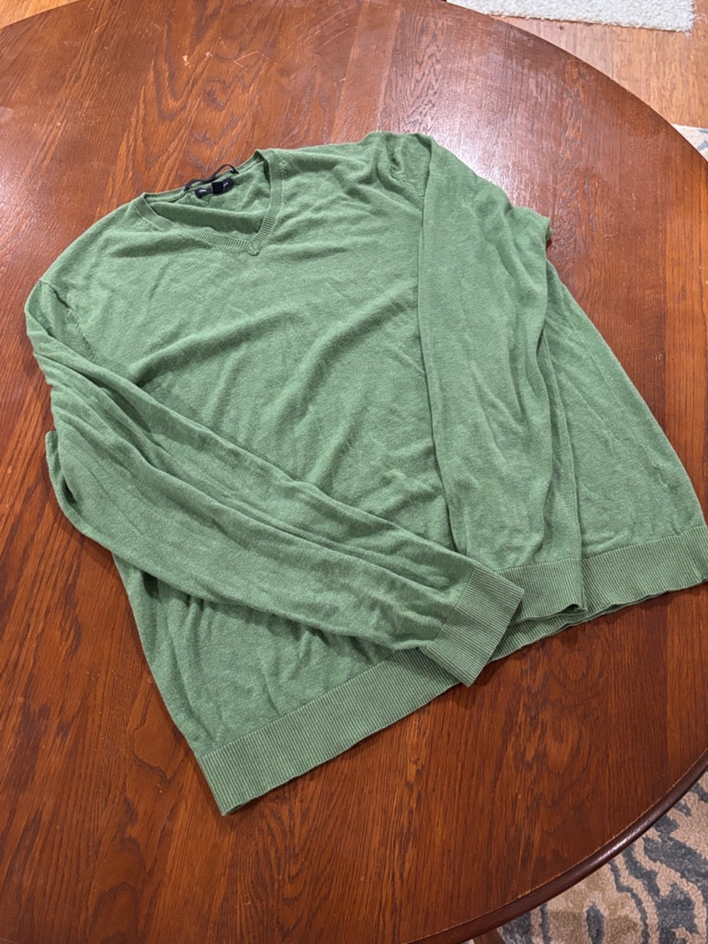 GAP Men's Olive Green V-Neck Sweater